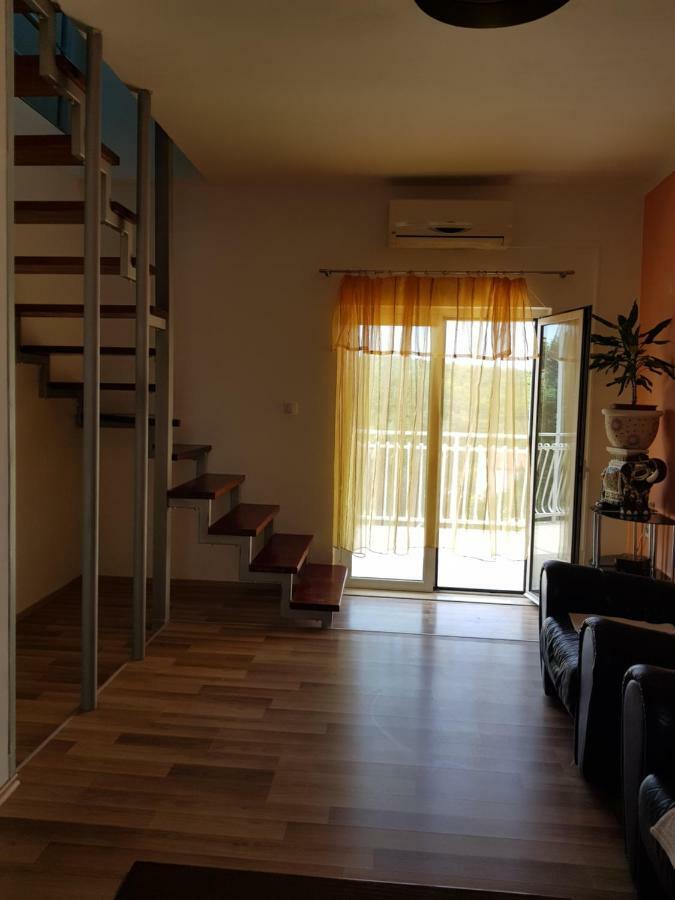 Holiday House "Villa Flora" Šibenik Eksteriør billede