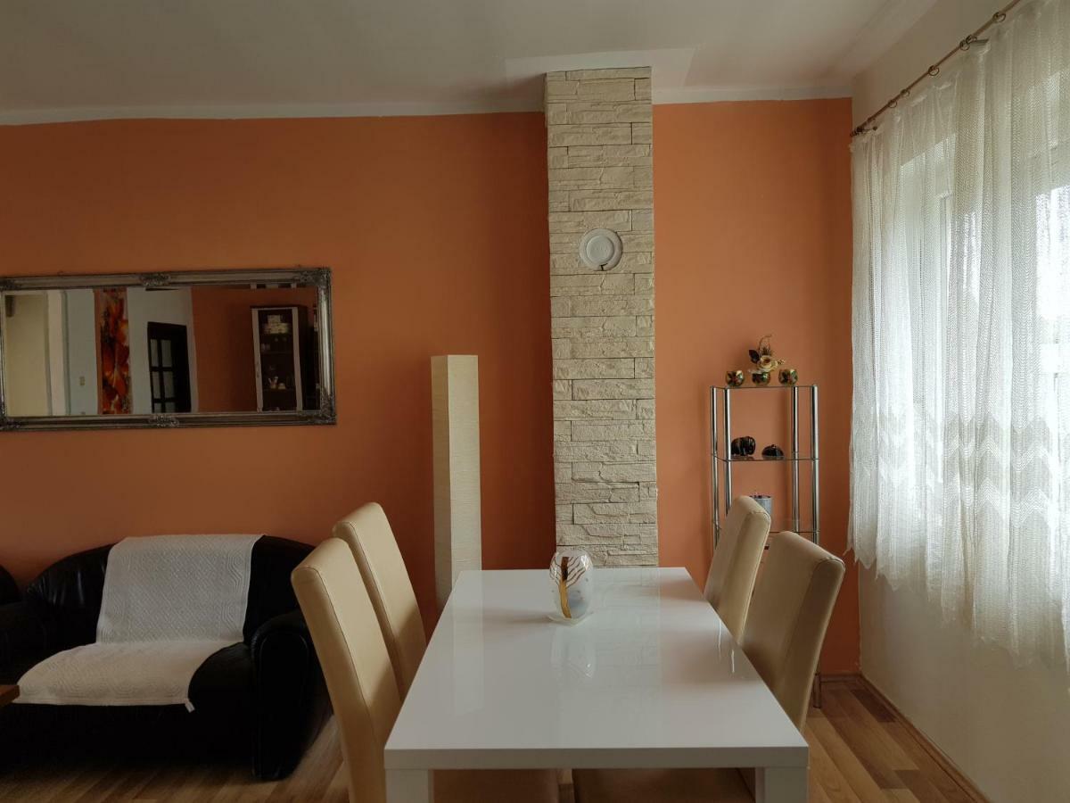 Holiday House "Villa Flora" Šibenik Eksteriør billede