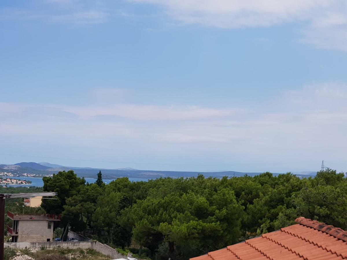 Holiday House "Villa Flora" Šibenik Eksteriør billede