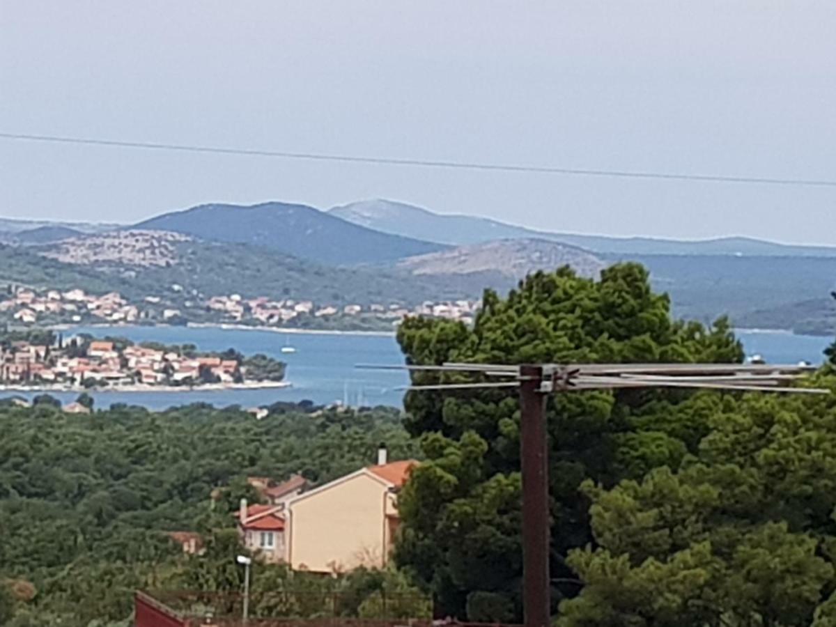 Holiday House "Villa Flora" Šibenik Eksteriør billede