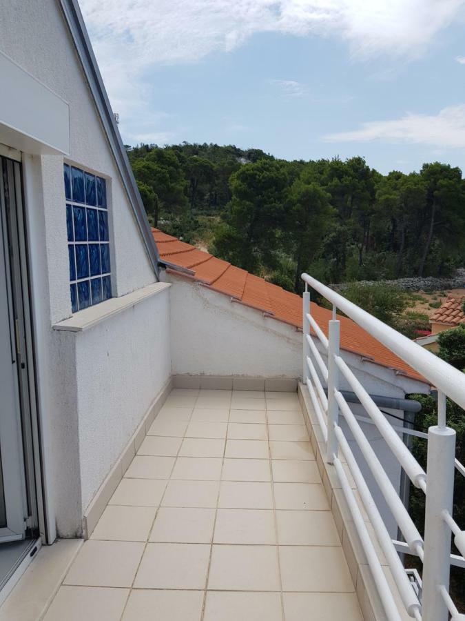 Holiday House "Villa Flora" Šibenik Eksteriør billede