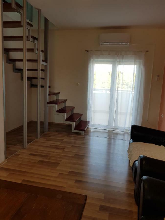 Holiday House "Villa Flora" Šibenik Eksteriør billede